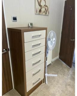 Superior, Willerby New Hampshire, 3 Bed, 42ft by 20ft Lodge, Kestral Way, Wraparound Glass Decking, Private Parking, No through road, Free Wifi - Exmouth - 4