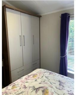 Superior, Willerby New Hampshire, 3 Bed, 42ft by 20ft Lodge, Kestral Way, Wraparound Glass Decking, Private Parking, No through road, Free Wifi - Exmouth - 1