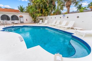 Bianco Sands By Beachside Management - Siesta Key - 1