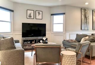 Spacious 5-Bedroom Retreat in Forest Park - Forest Park - 8