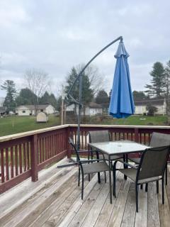 Blue Heron Cottage with Game Room, Deck, Hot Tub - Logan - 3