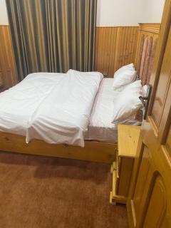 Kaghan Hills Resort - - 4