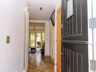 2A The Mews - Havant - 8
