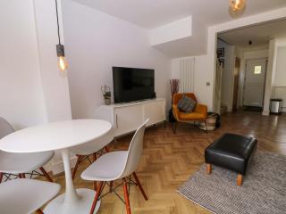 2A The Mews - Havant - 3