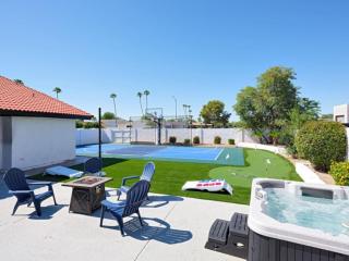 Pickleball-Basketball-HeatedPool-Spa-2 Primary BRs - Phoenix - 3