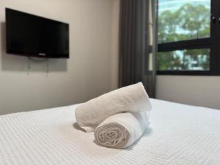 Stylish City Stay in Parramatta Pool , Parking - Sidney - 8