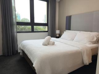 Stylish City Stay in Parramatta Pool , Parking - Sidney - 6