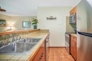 Tropical 1 Bedroom with 2 Full Bath at Resort - Lihue - 2