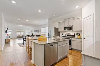 Family Friendly - Private - Spacious - Modern - Pool - Round Rock - 9