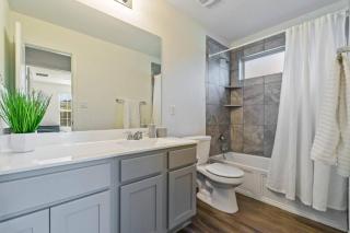 Family Friendly - Private - Spacious - Modern - Pool - Round Rock - 6