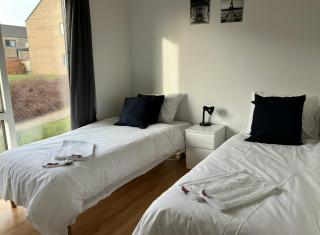 Spacious Apartment for 7 - Sabro - 4