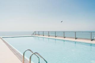 Coastal Haven Studio with Pool Gym Relaxation - Negombo - 8