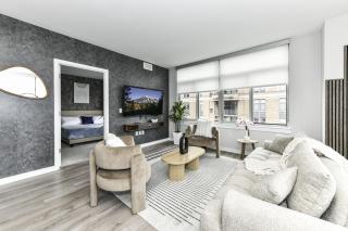 2BR Urban Retreat Gym Parkng and Scenic Rooftop - Arlington - 9