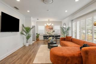 Refreshing Escape- Hot Tub- Games- Sleeps 10 - Long Beach - 0