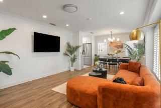 Refreshing Escape- Hot Tub- Games- Sleeps 10 - Long Beach - 8