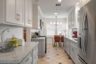 Refreshing Escape- Hot Tub- Games- Sleeps 10 - Long Beach - 7