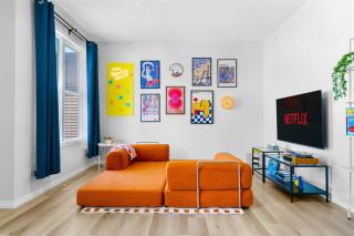 The Ultimate Getaway with Central AC, 3 King Beds, Hot Tub, Pool Table and More - Balzac - 8