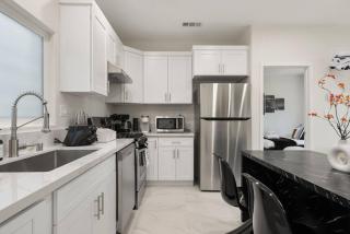 Darth Vaders Lair - 10 mins to Disney - Sleeps 6 - Anaheim - 1