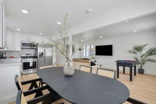 Modern Elegance- Big Group - Games - Sleeps 10 - 8