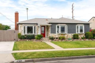 Stunning Retro Beach Oasis, Dual Living, Pool - Long Beach - 0