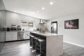Galactic Getaway Close to Disney with Pool and Games - Anaheim - 9