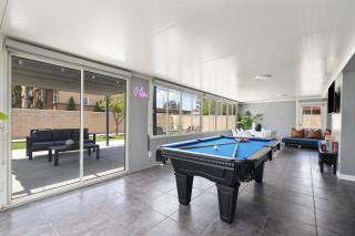 Galactic Getaway Close to Disney with Pool and Games - Anaheim - 8