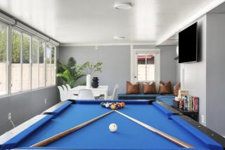 Galactic Getaway Close to Disney with Pool and Games - Anaheim - 6
