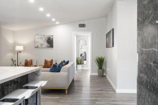 Galactic Getaway Close to Disney with Pool and Games - Anaheim - 2