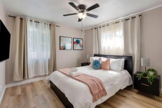 Aqua Oasis - Games - Close to DT - Sleeps 10 - Montebello - 9