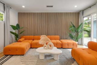 Trendy Getaway - Hot Tub - Putt Putt - Games - Long Beach - 0