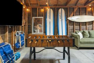 Surfers Dreams - 5min Drive to Beach with PoolTable - 6
