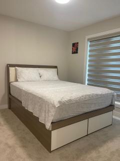 Full AC Brand New House with 3 Bedroom - Airdrie - 1