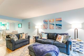 Steps to Shore and Pool Access Myrtle Beach Condo - Myrtle Beach - 6