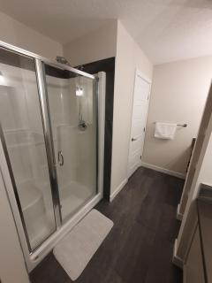 Full AC Brand New House with 3 Bedroom - Airdrie - 3