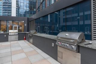 Modern Apt with Water Views - Boston - 2