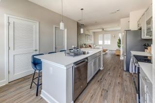 Stylish Midtown 3 Bedroom 4 Bathroom Private Garage Family & Group Ready - Tampa - 6