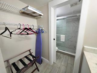 Oceanfront Studio 2 Queen beds kitchenette & pool - Daytona Beach - 1