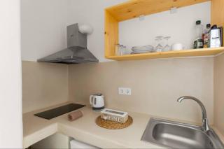 Athina Rooms - Lounge Apartments - 1