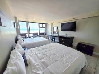 Oceanfront Studio 2 Queen beds kitchenette & pool - Daytona Beach - 0