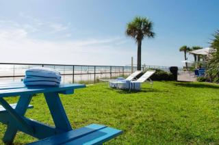 Beachfront Studio fit for a King - Daytona Beach - 2