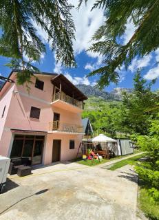 Arditi's Guesthouse - Bogë - 9