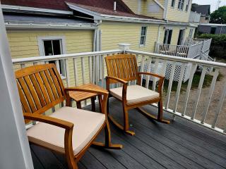 Sherman Cottage on the Beach - 3