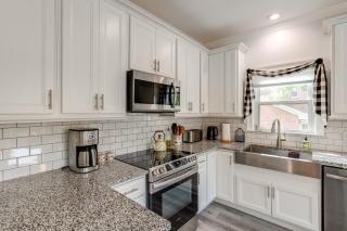4 Mi to Lake Murray Pet-Friendly Home with Pool! - Irmo - 2