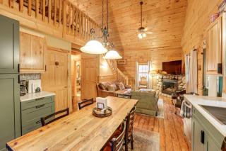 Fire Pit and Porch Warm and Woodsy Rothbury Escape! - 1