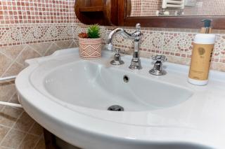 RobertONE guest house 14 - 4