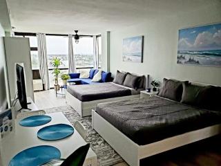 Daytona Ocean View Modern Studio - 4