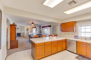 Lake Havasu Snowbird Retreat with Hot Tub! - 1