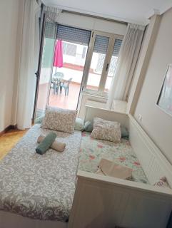 Centro-GASCONA con terraza privada, garaje y wifi gratuito - Oviedo - 4