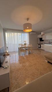 Ajsi Deluxe Apartments - 0