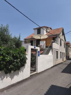 Guesthouse Trogir Proto-Free parking - Trogir - 0
